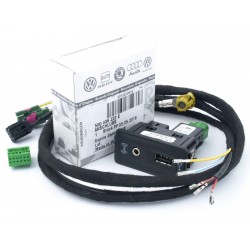 5G0035222E USB AUX CARPLAY...