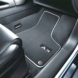 Tapis Audi A3 8P d’origine...